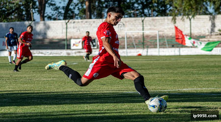 见证传奇时刻，点燃你的热血激情！⚽